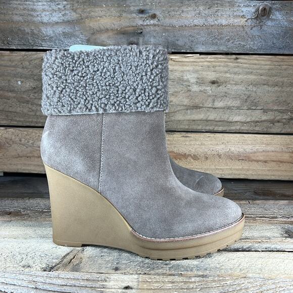 Lauren Ralph Lauren Steph Shearling-Trim Suede Bootie - Taupe - 7.5 - NWOB - Picture 3 of 10